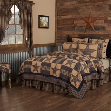Teton Star Queen Quilt 90Wx90L VHC Brands - The Fox Decor